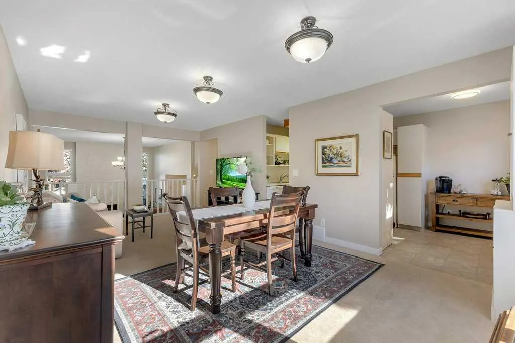 5400 dalhousie Drive NW, #56