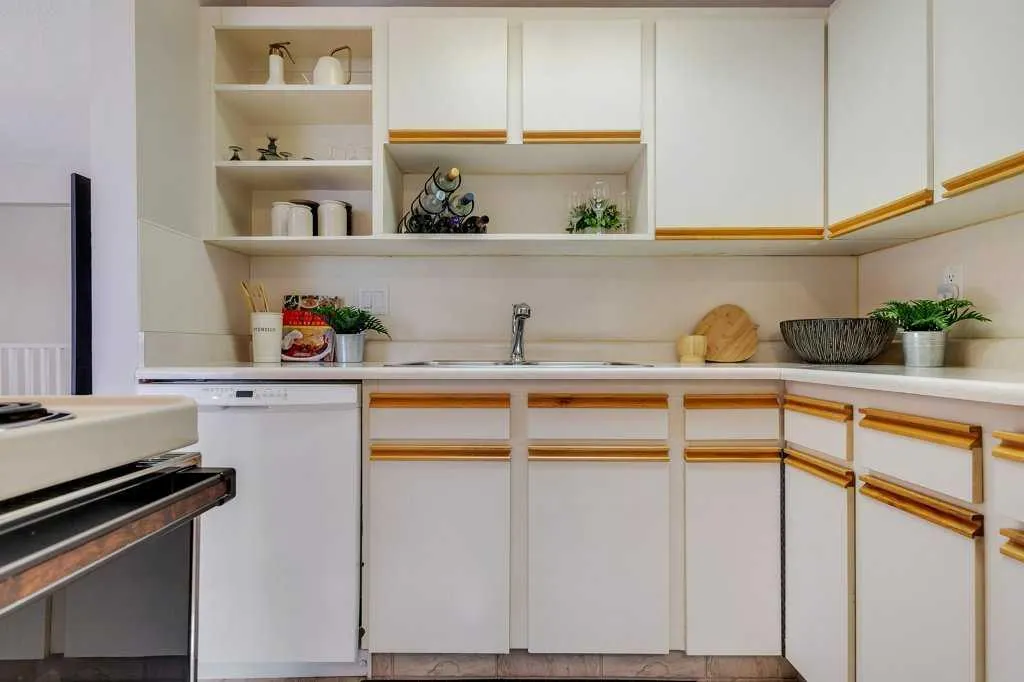 5400 dalhousie Drive NW, #56