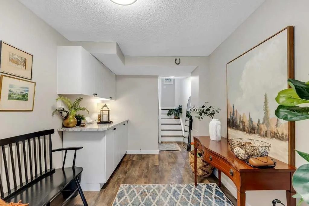 5400 dalhousie Drive NW, #56