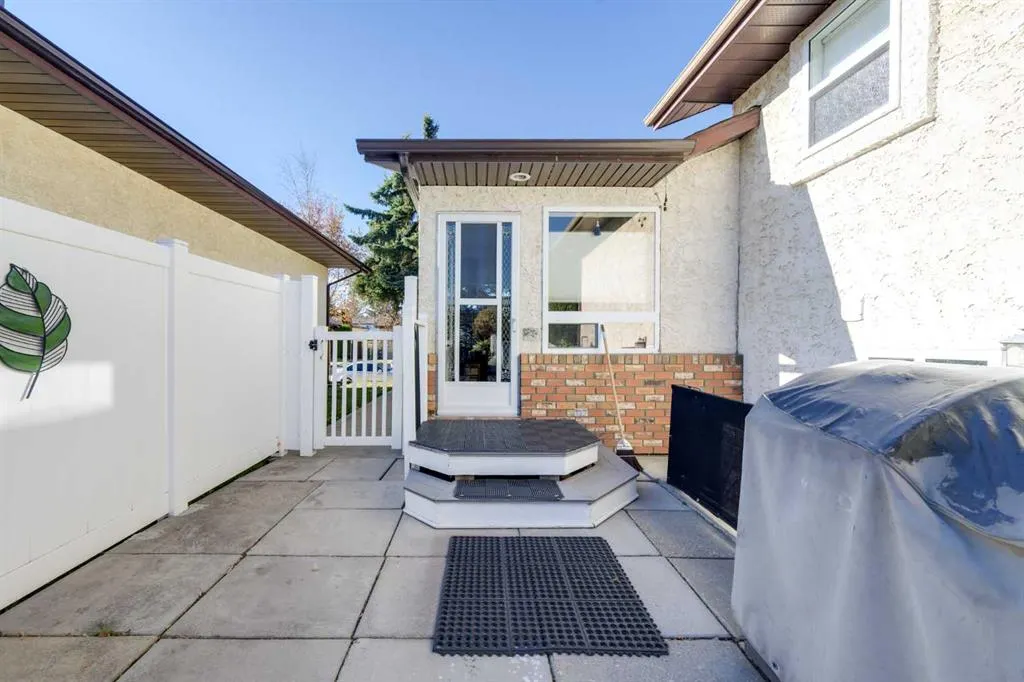55 Mclevin Crescent