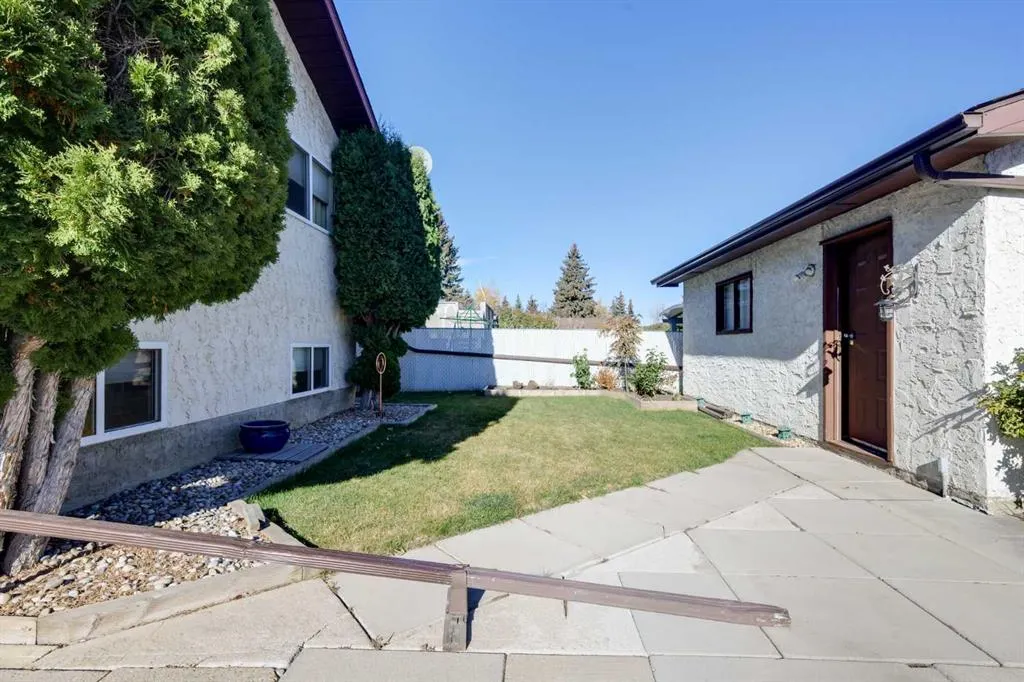 55 Mclevin Crescent