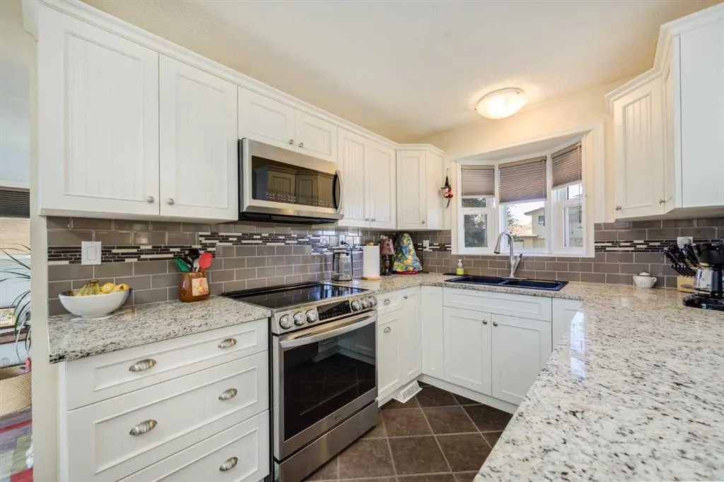 55 Mclevin Crescent