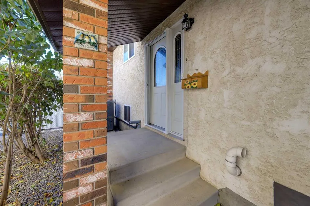 55 Mclevin Crescent