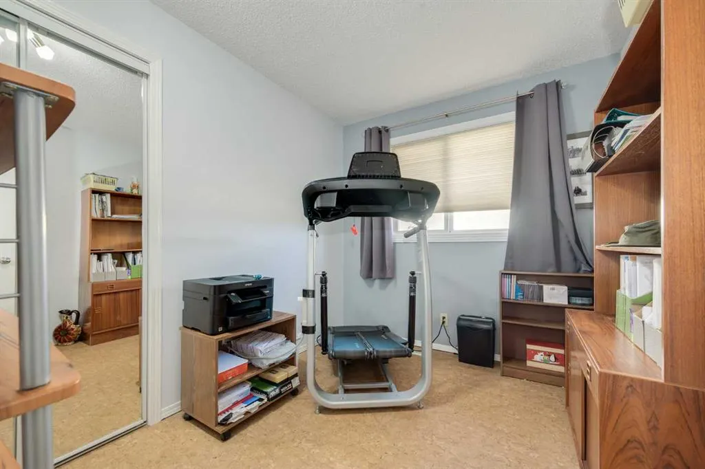 55 Mclevin Crescent