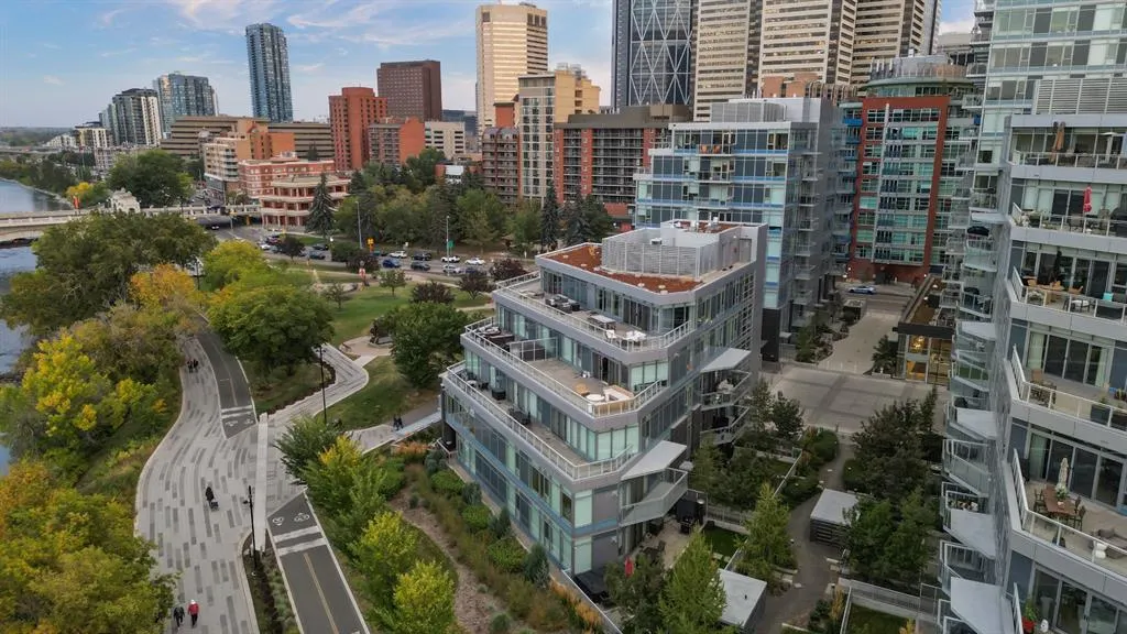 128 Waterfront Court SW, #104