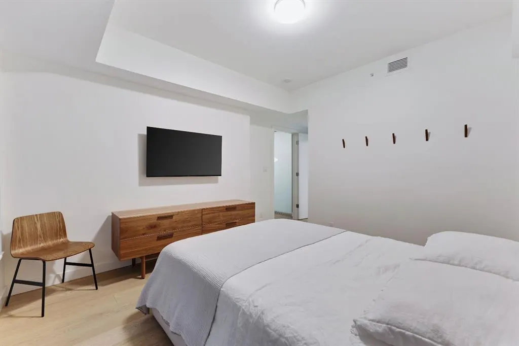 128 Waterfront Court SW, #104