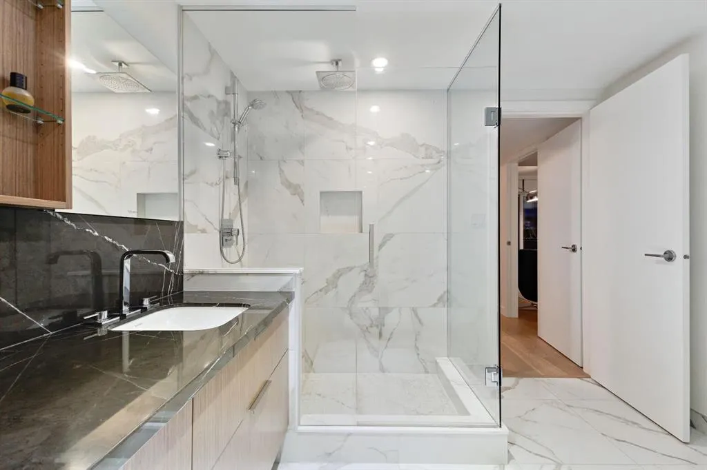 128 Waterfront Court SW, #104