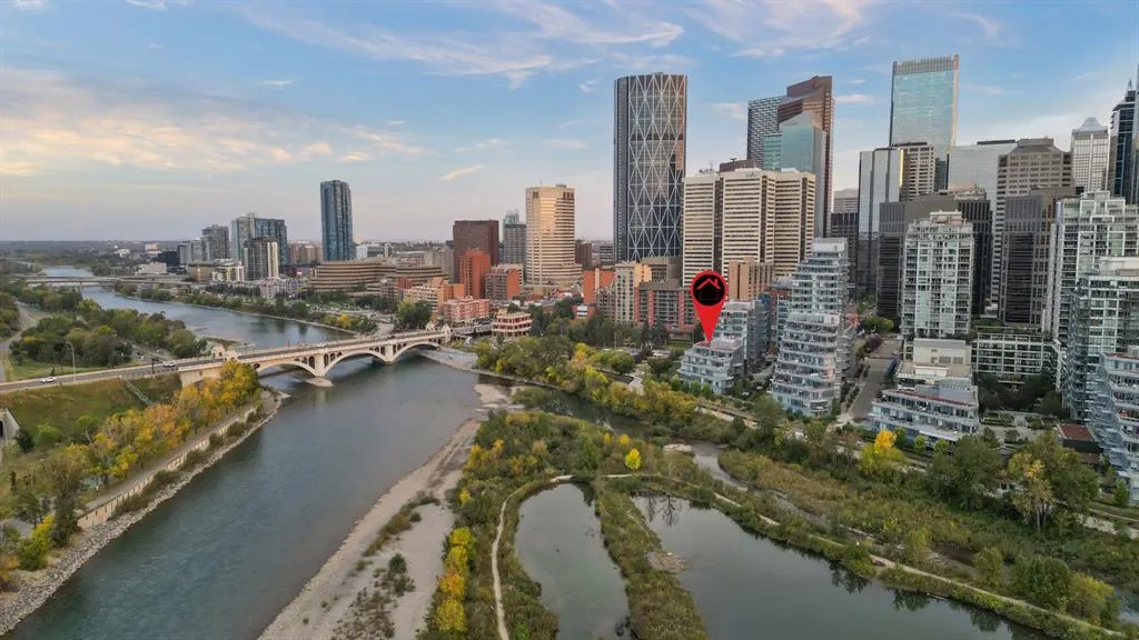 128 Waterfront Court SW, #104