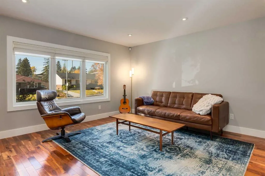 32 Calandar Road NW
