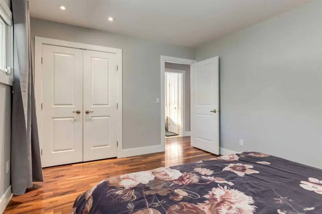 32 Calandar Road NW