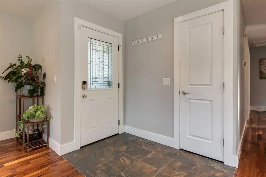 32 Calandar Road NW