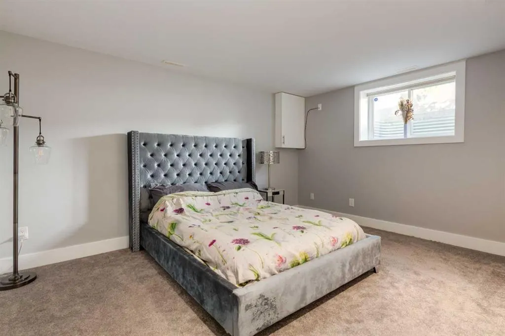 32 Calandar Road NW