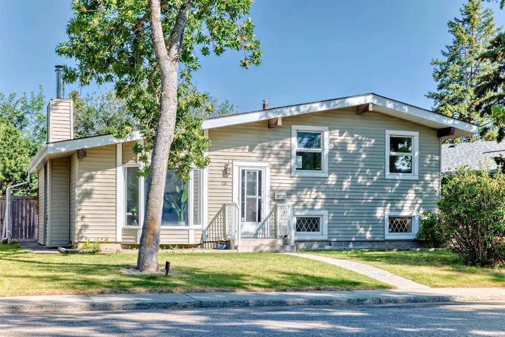 129 Glenpatrick Drive SW