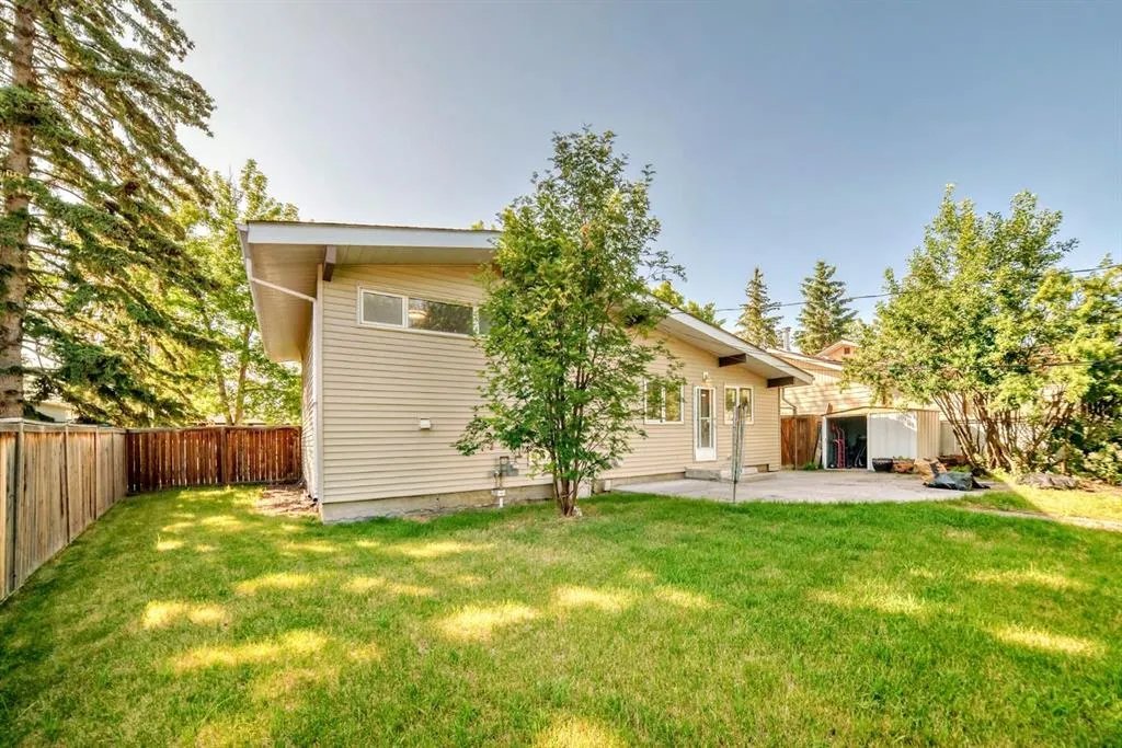 129 Glenpatrick Drive SW