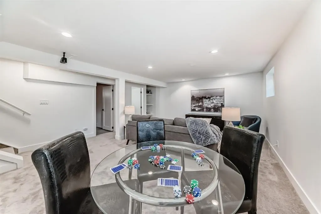 129 Glenpatrick Drive SW
