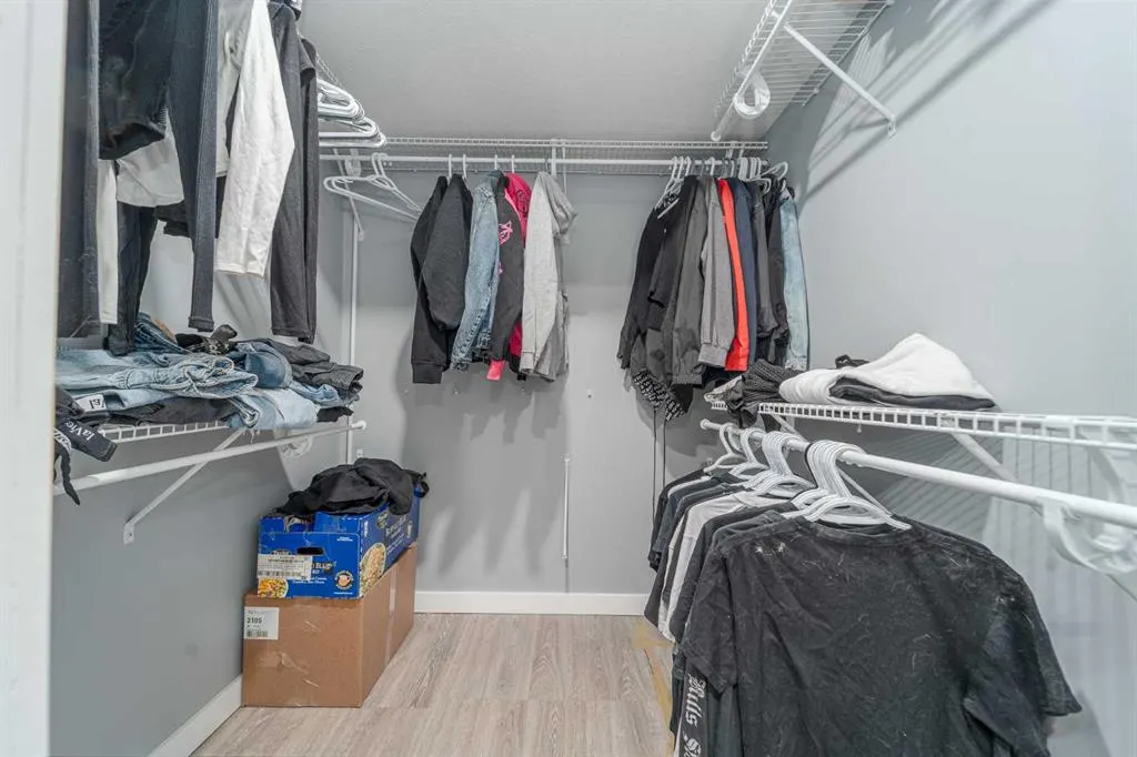 221 Silkstone Road W, #5