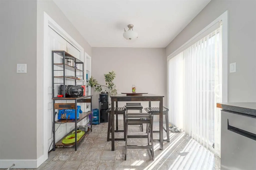 221 Silkstone Road W, #5