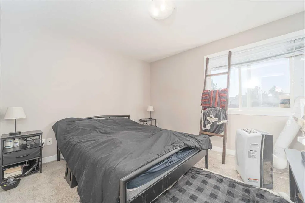 221 Silkstone Road W, #5