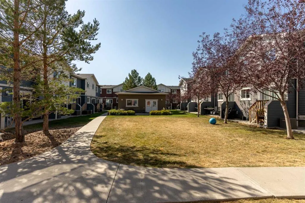 221 Silkstone Road W, #5