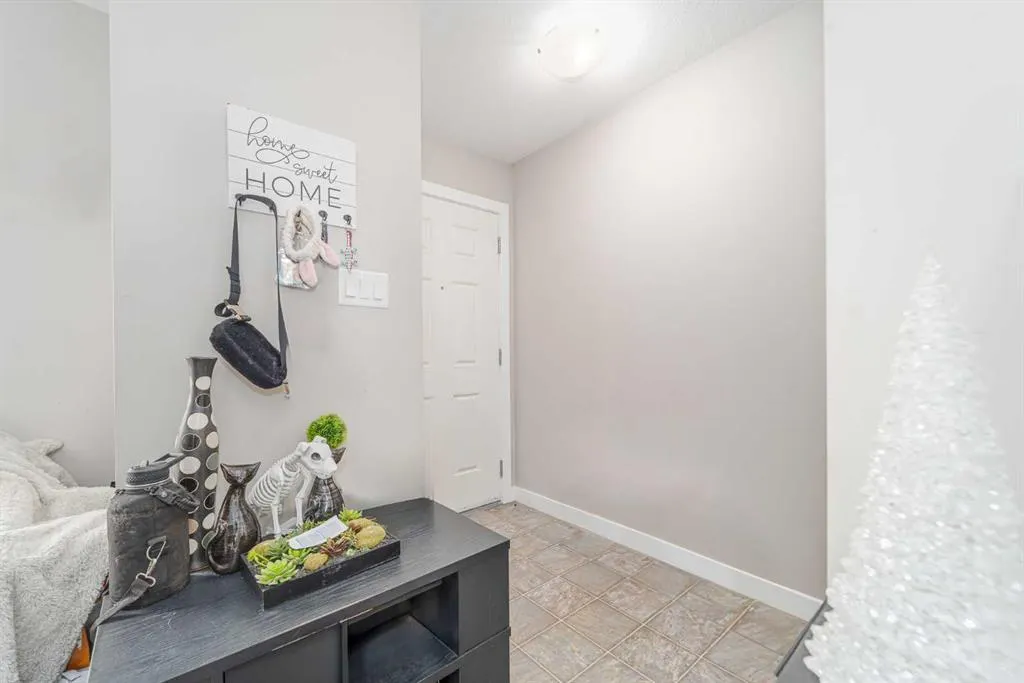 221 Silkstone Road W, #5