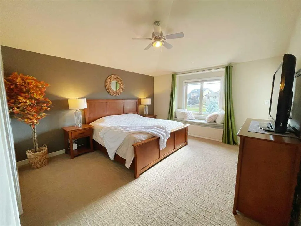 534 Canyon Cove W