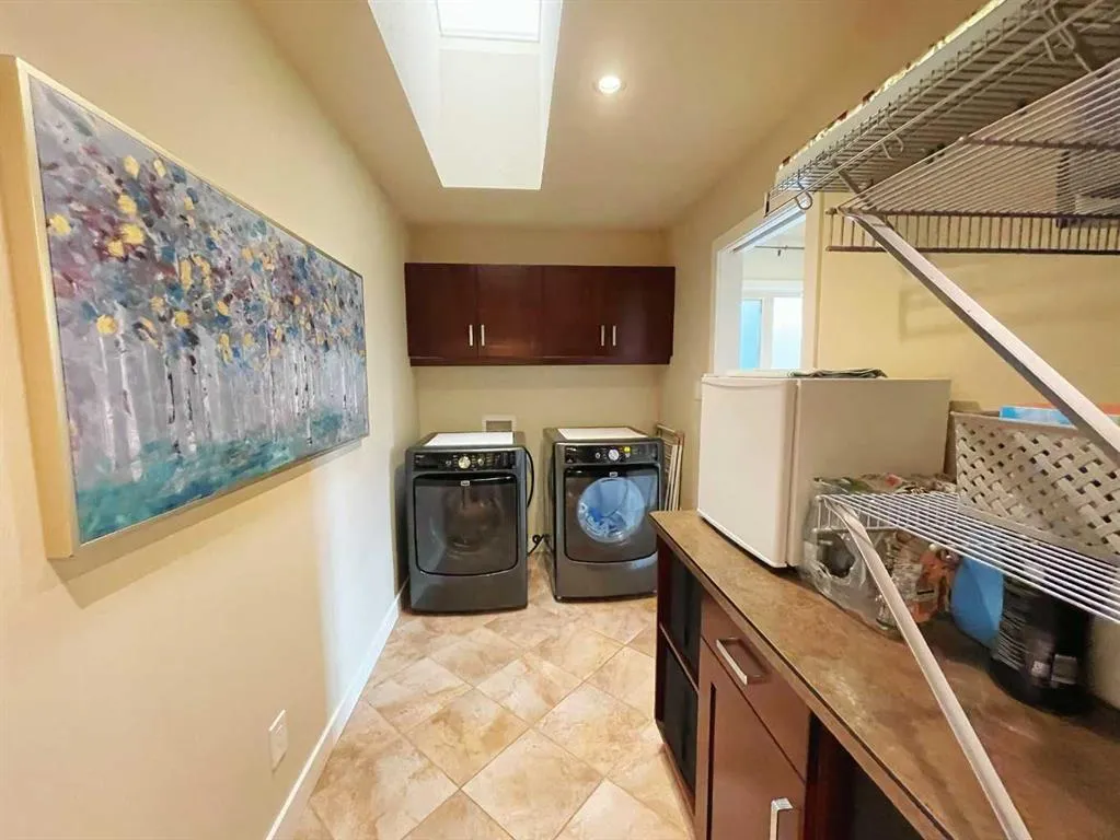 534 Canyon Cove W