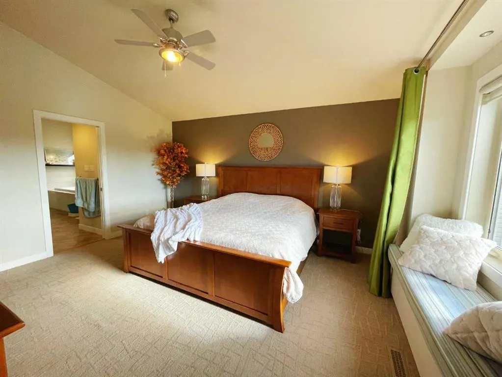 534 Canyon Cove W