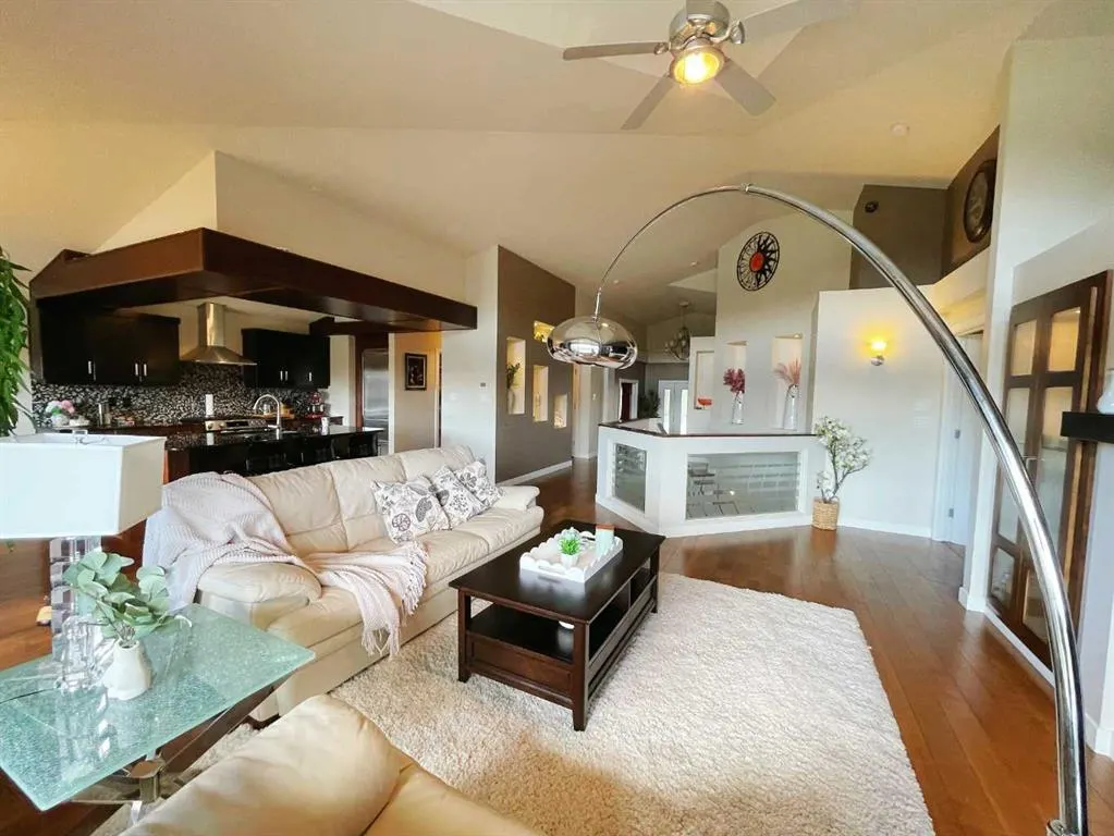 534 Canyon Cove W