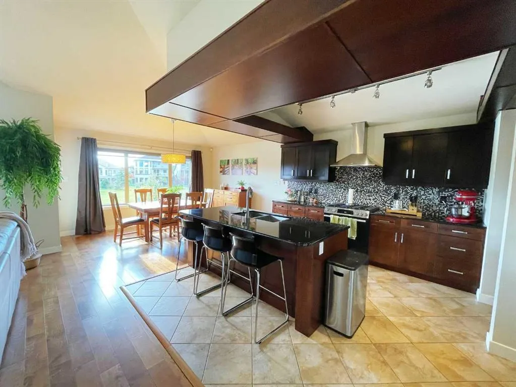 534 Canyon Cove W