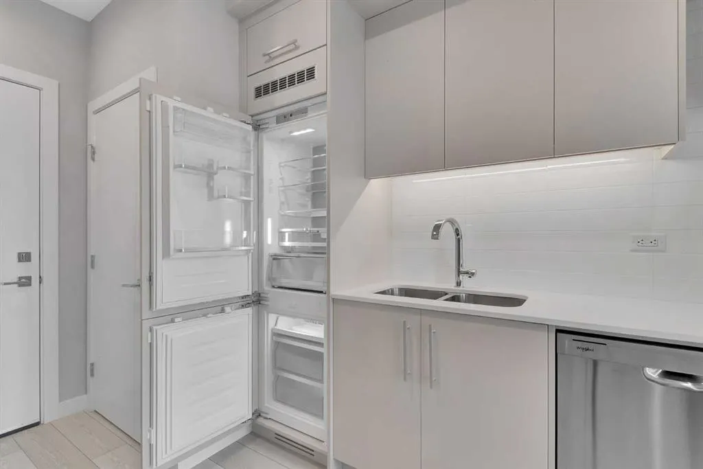 8230 Broadcast Avenue SW, #516