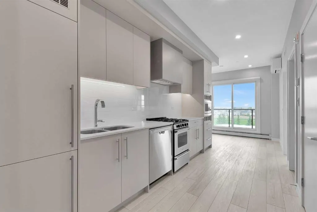 8230 Broadcast Avenue SW, #516