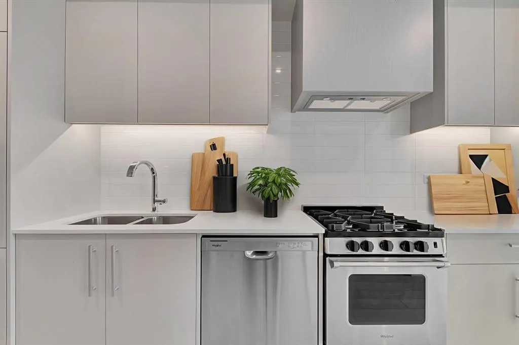 8230 Broadcast Avenue SW, #516