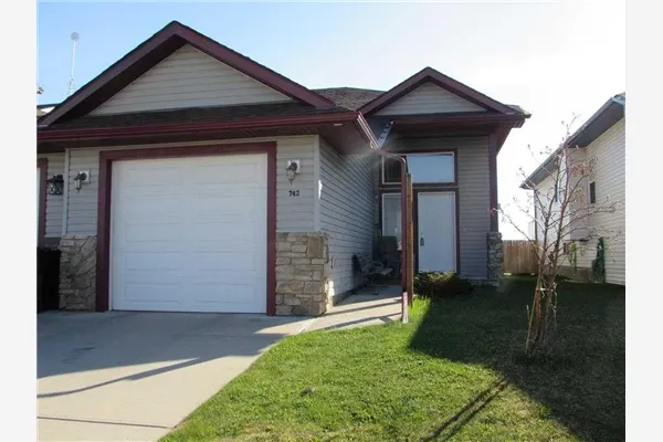 742 Carriage Lane Drive