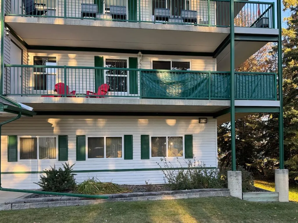 777 48 Street, #208