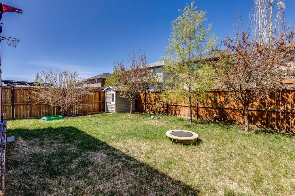 425 Auburn Bay Drive SE