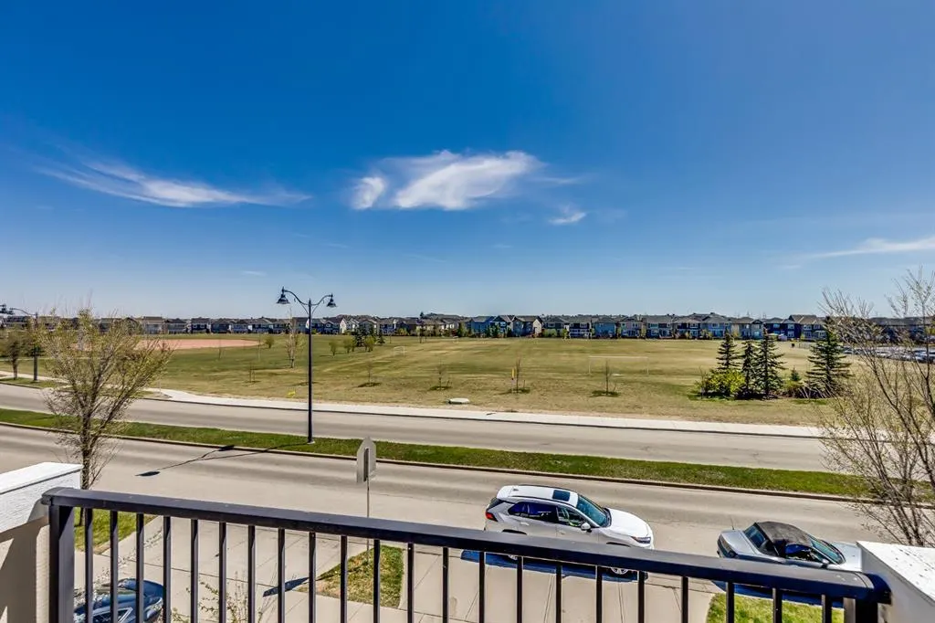 425 Auburn Bay Drive SE
