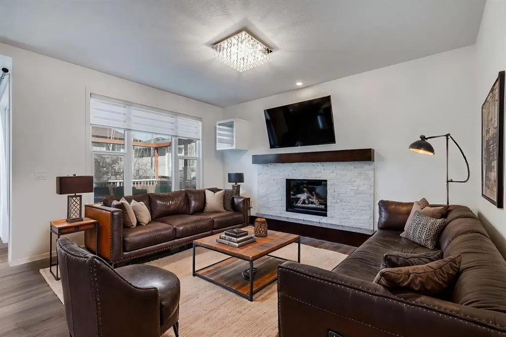 425 Auburn Bay Drive SE
