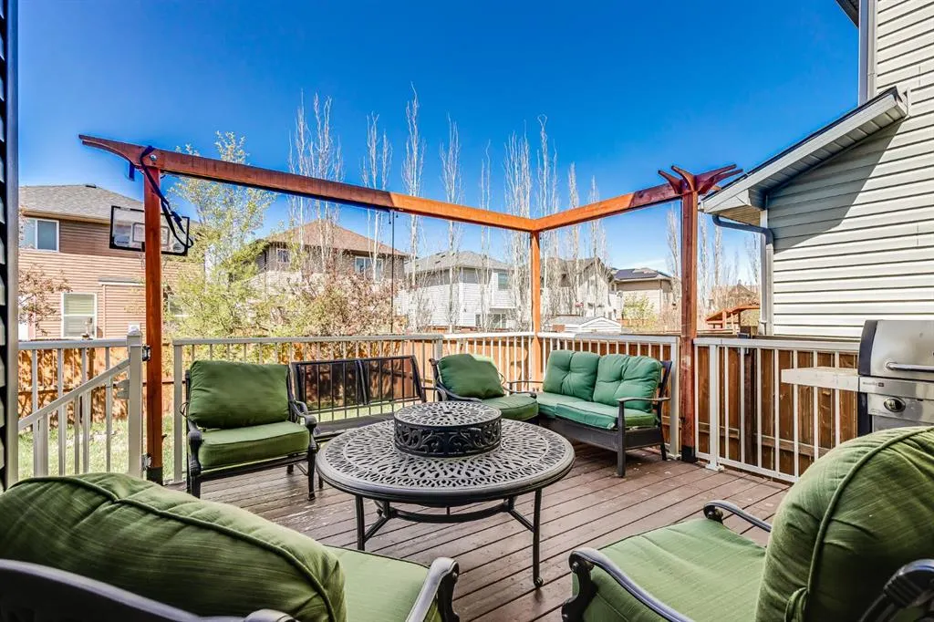 425 Auburn Bay Drive SE