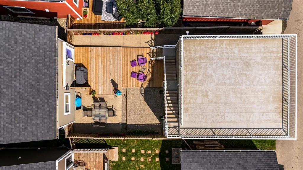 773 River Heights Crescent