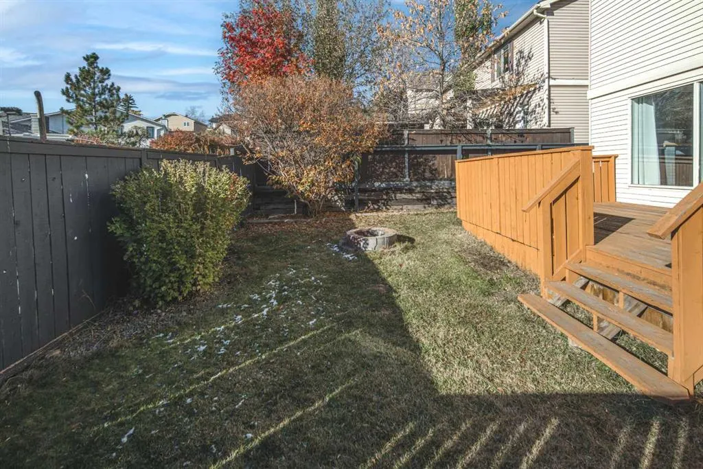 27 Strathearn Crescent SW