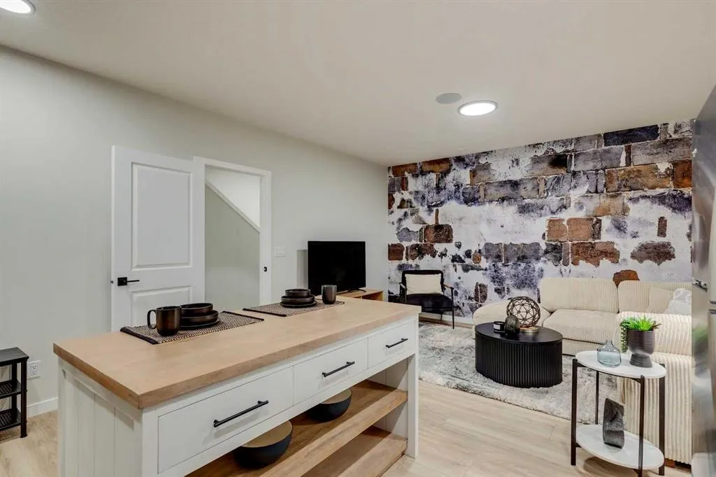 136 Wolf Hollow Manor SE