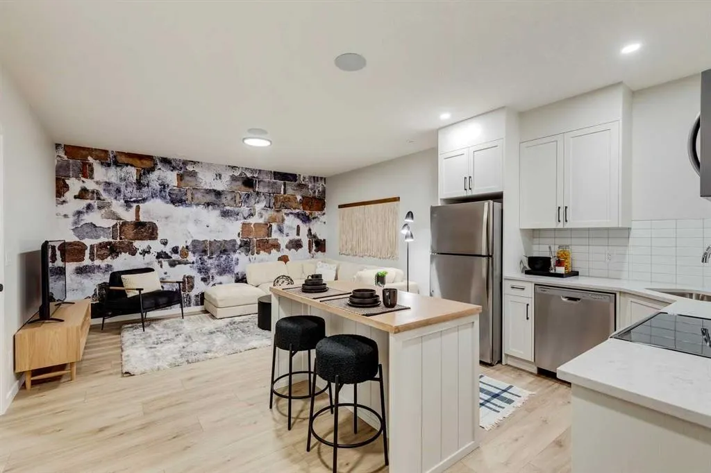 136 Wolf Hollow Manor SE