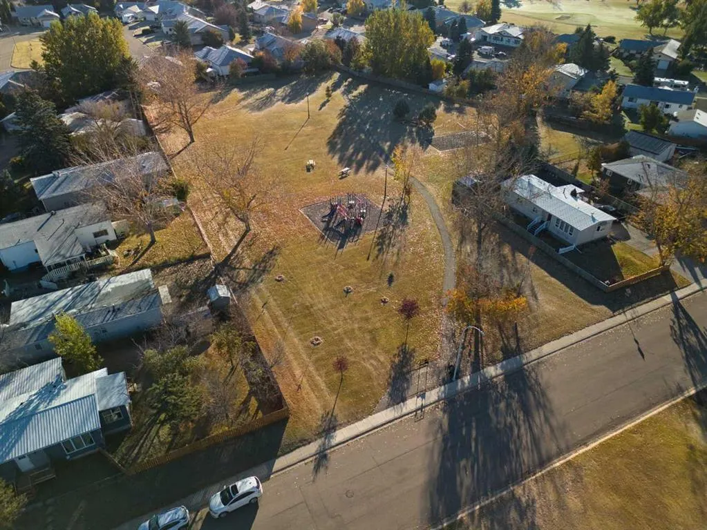 34 Willow Road W
