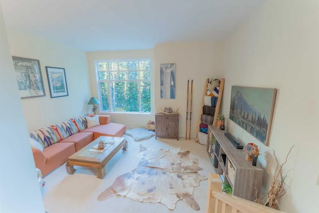 153 Cave Ave, #1