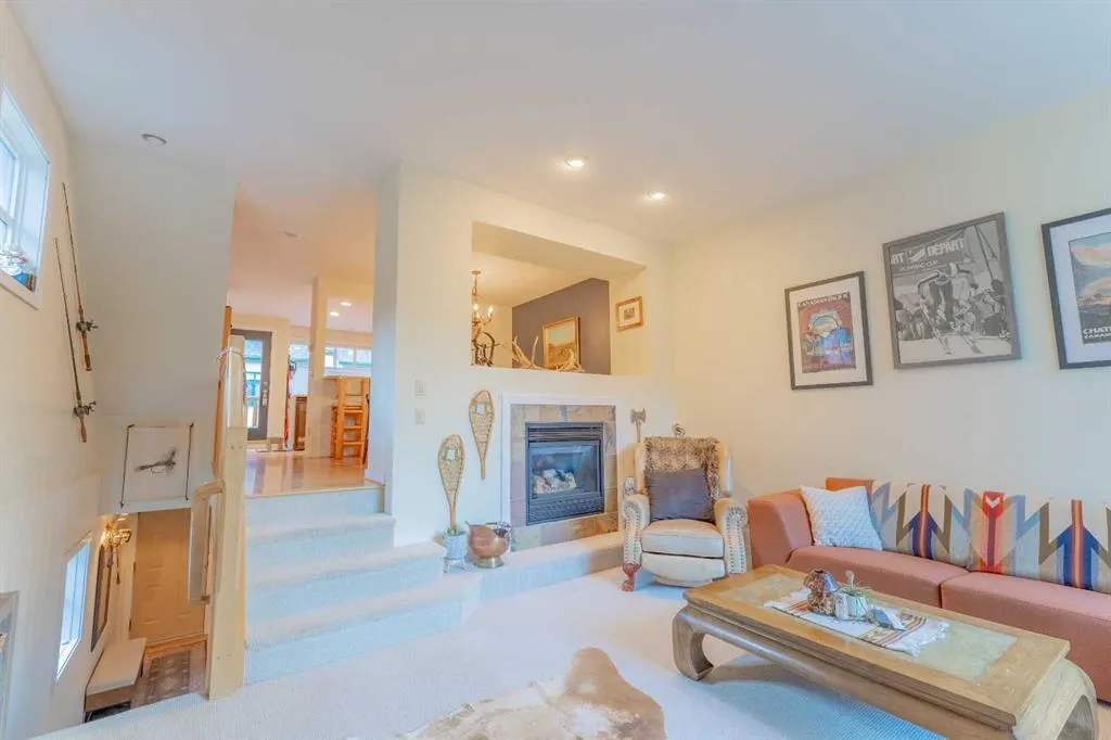 153 Cave Ave, #1