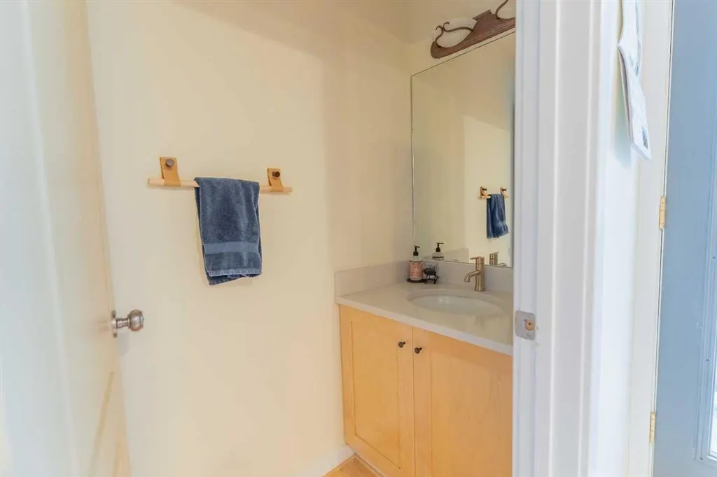 153 Cave Ave, #1
