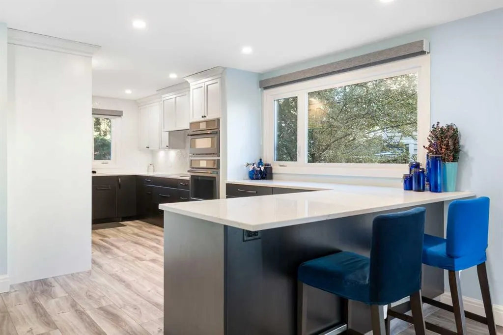 20 Stradwick Way SW