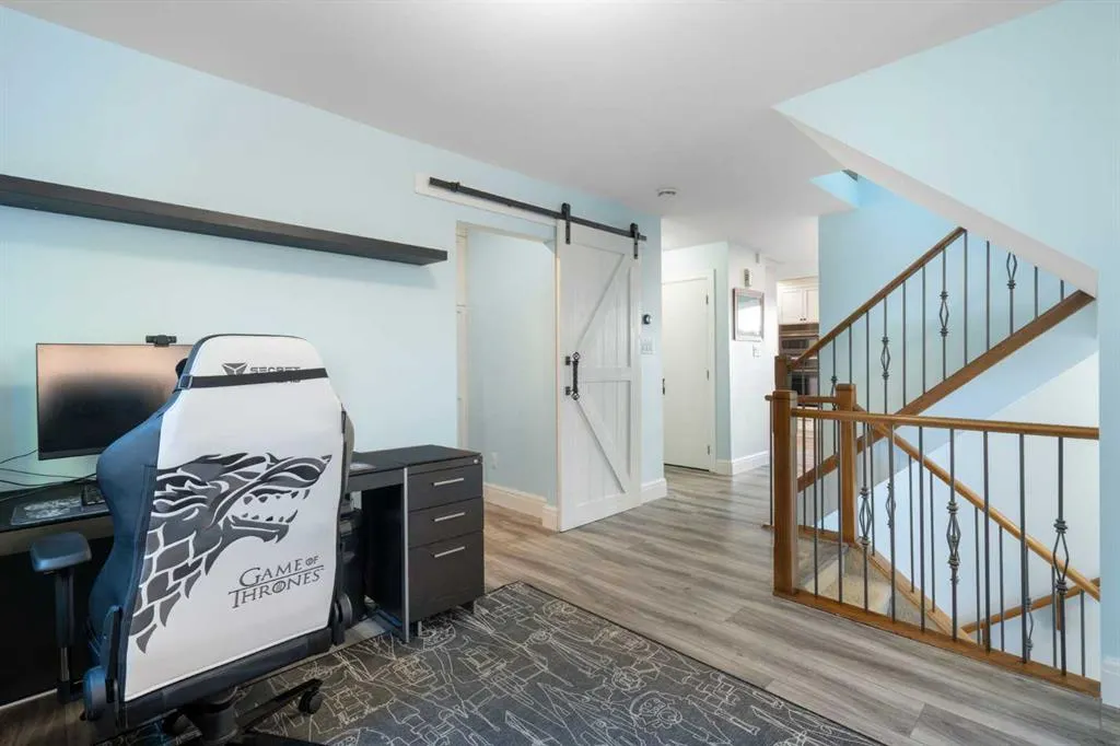 20 Stradwick Way SW