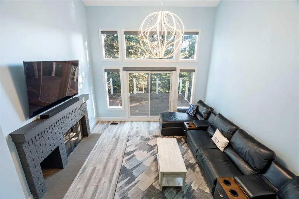 20 Stradwick Way SW