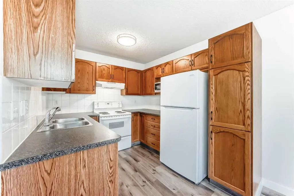 184 Mt Aberdeen Manor SE
